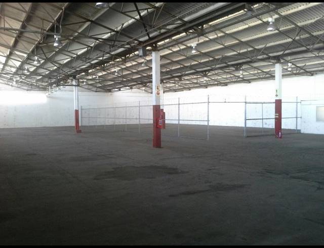 1,800M² FACTORY TO LET IN EPPING INDUSTRIAL